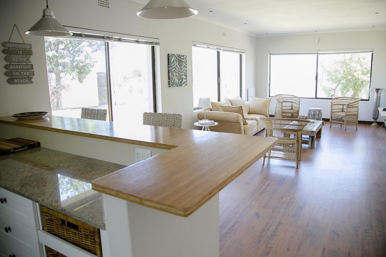 Amazing Beach House In Melkbos! Van Riebeeckstrand Exteriör bild