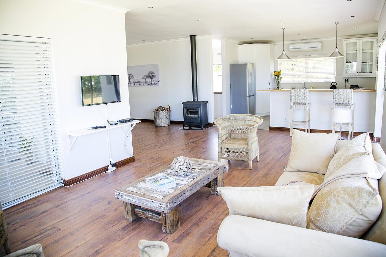 Amazing Beach House In Melkbos! Van Riebeeckstrand Exteriör bild